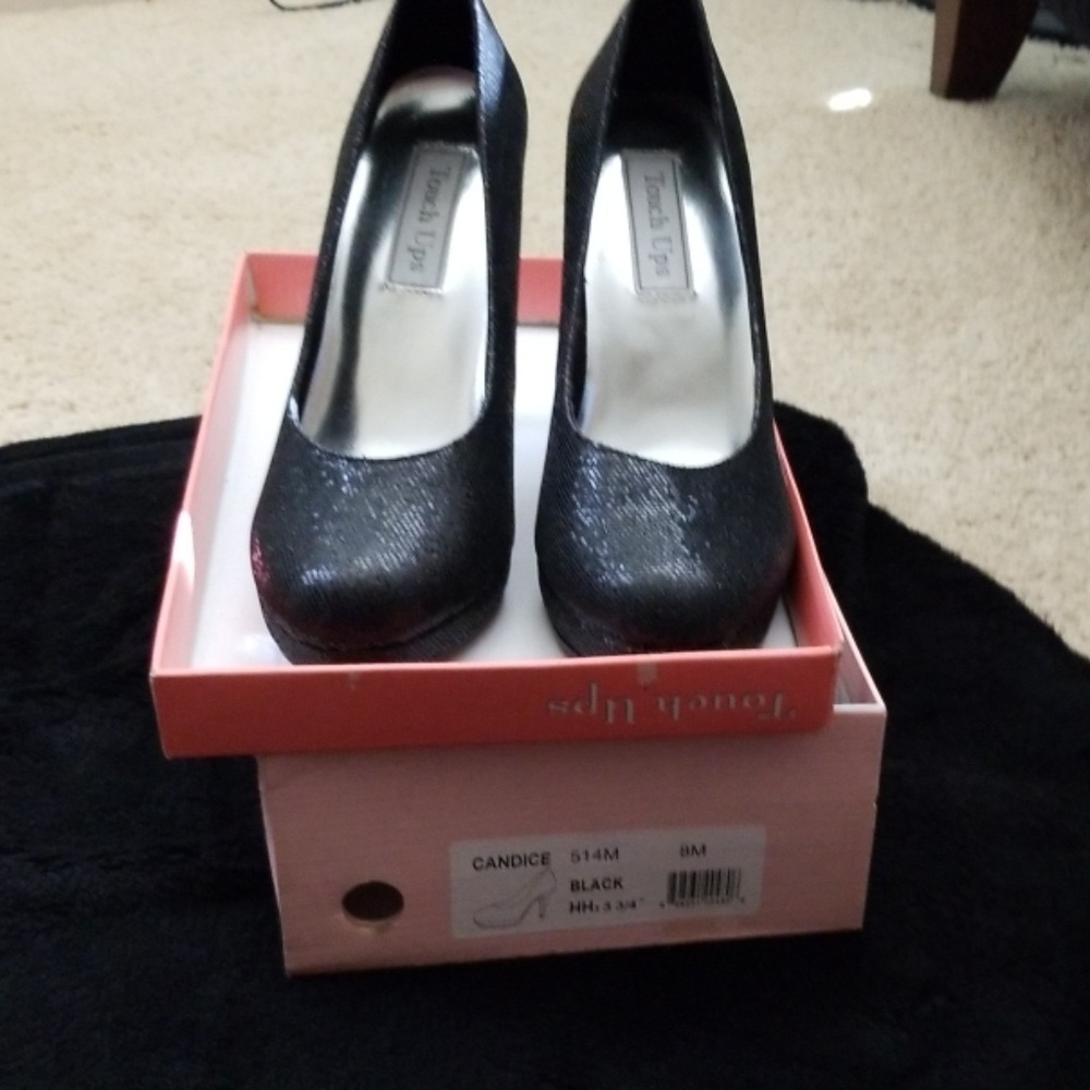 Touch up Candice pumps